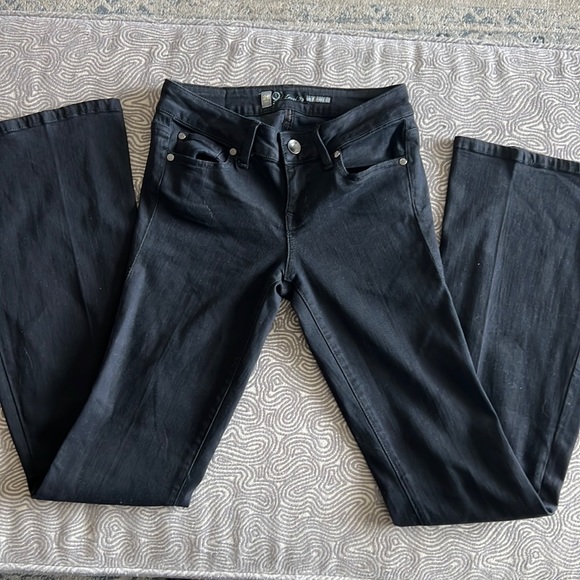 Black, low rise, flare, Level 99 Jean, in a size 25 - Picture 1 of 5